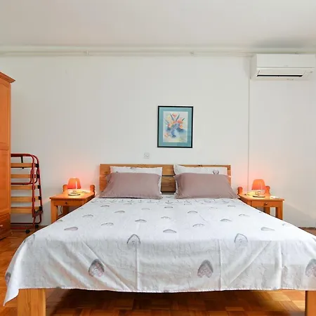 Anton 2083 Apartamento Premantura