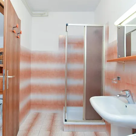 Apartamento Anton 2083